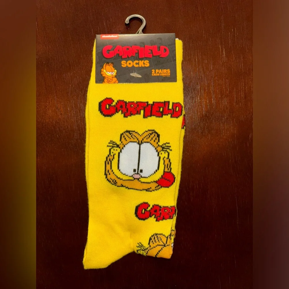 GARFIELD NOVELTY CREW SOCKS NWT MEN’S SHOE SIZE 8-12